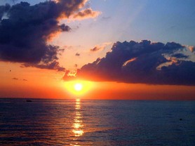 paralia-sunrize.jpg